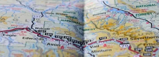 Map-based view of government contract opportunities by location